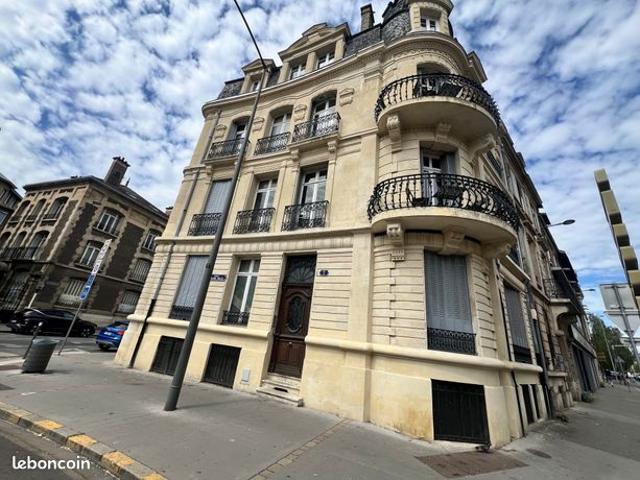 Studio 1 pièce 22 m²