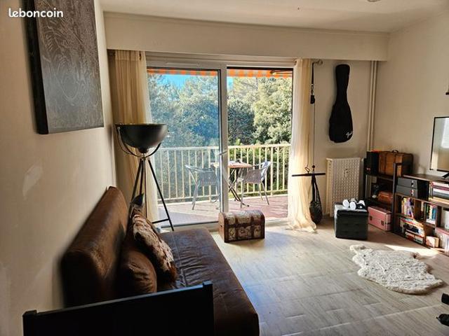 Studio 1 pièce 22 m²