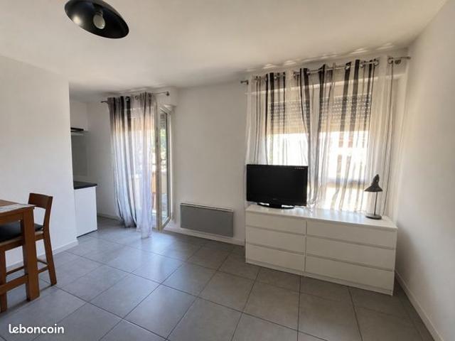 Studio 1 pièce 22 m²