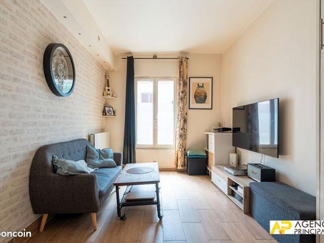 Studio 1 pièce 22 m²