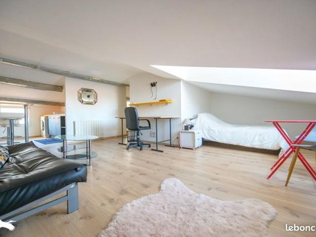 Studio 1 pièce 22 m²