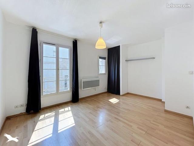 Studio 1 pièce 22 m²
