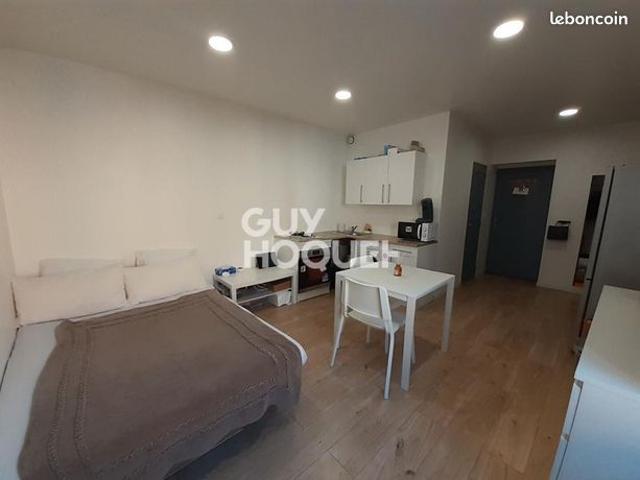 Studio 1 pièce 22 m²
