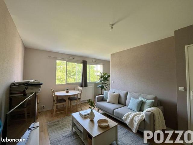 Studio 1 pièce 27 m²