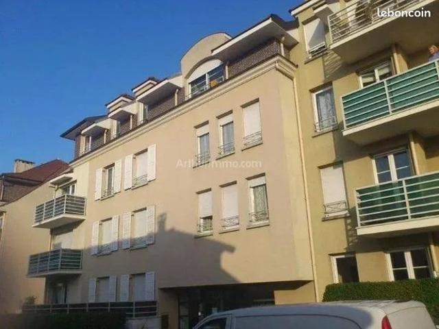 Studio 1 pièce 27 m²