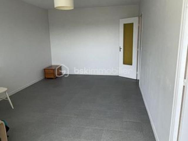 Studio 1 pièce 27 m²