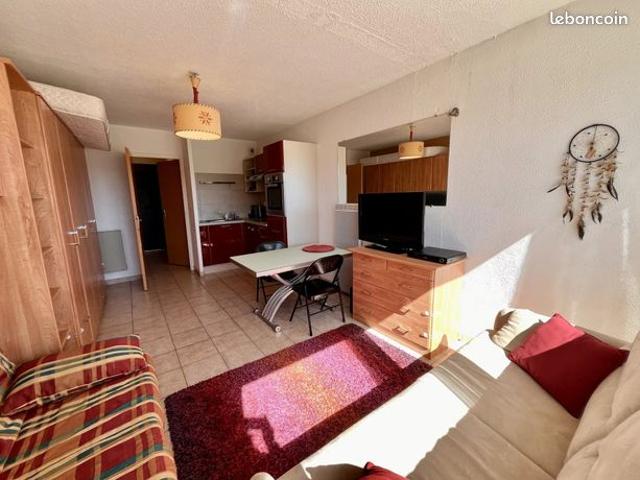 Studio 1 pièce 27 m²