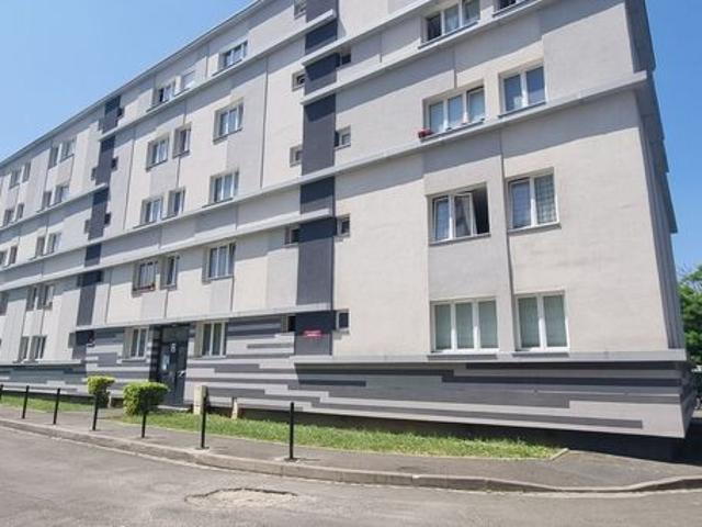 Studio 1 pièce 27 m²