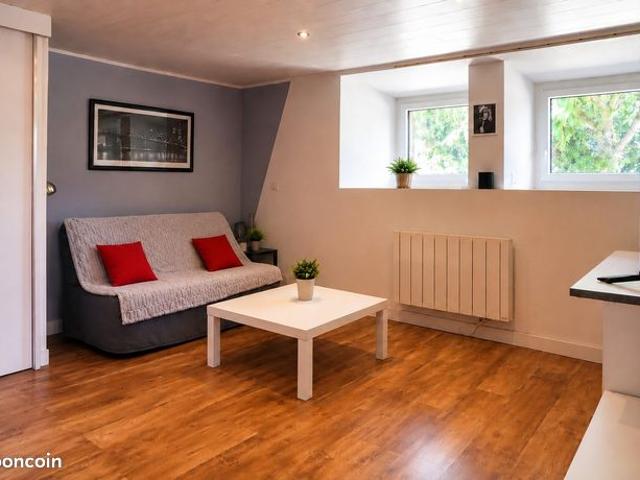Studio 1 pièce 27 m²