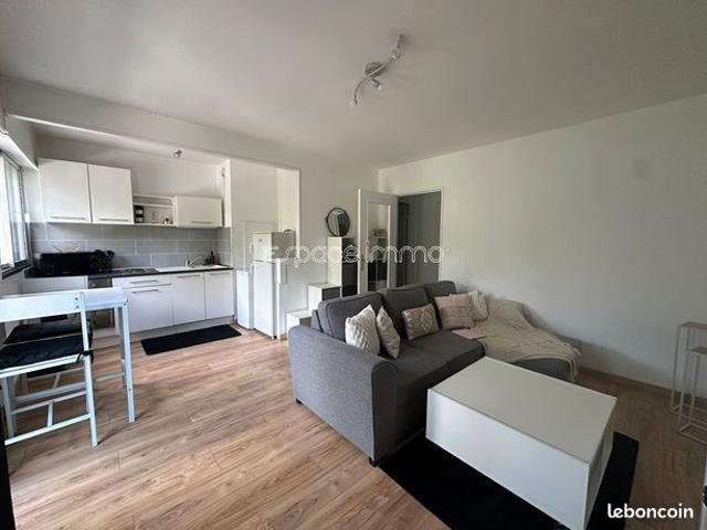 Studio 1 pièce 27 m²