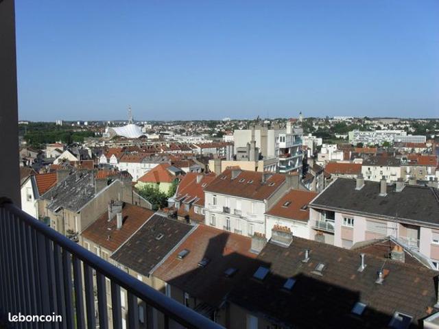 Studio 1 pièce 27 m²