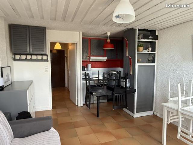 Studio 1 pièce 27 m²