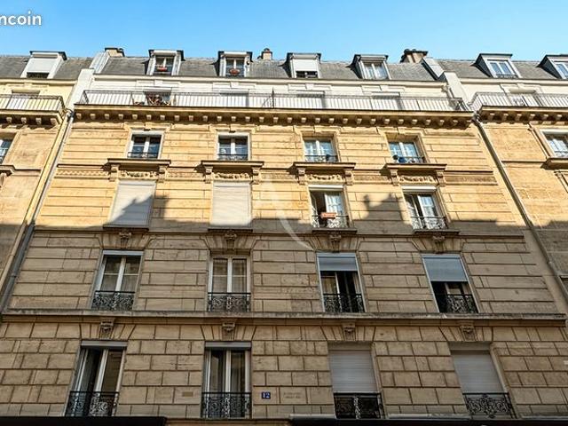 Studio 1 pièce 27 m²