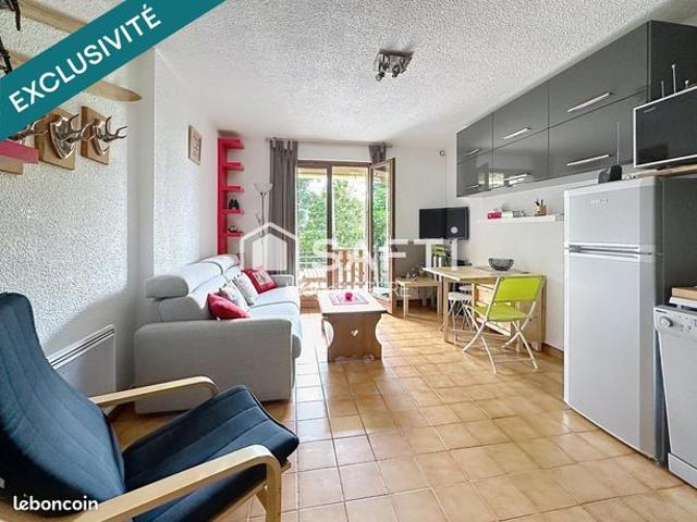 Studio 1 pièce 27 m²