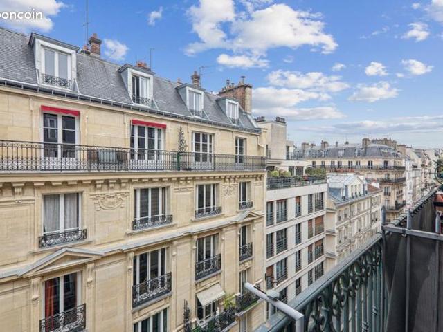 Studio 1 pièce 27 m²
