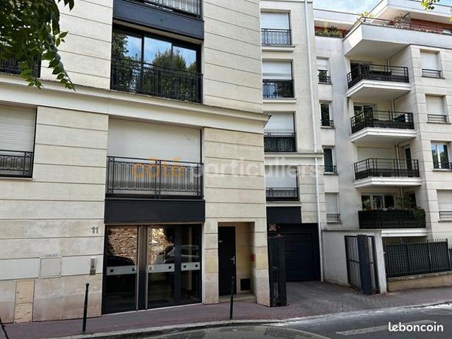 Studio 1 pièce 27 m²