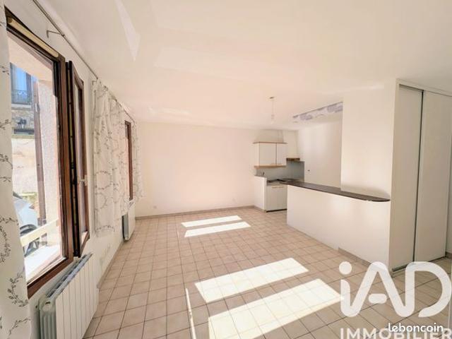 Studio 1 pièce 27 m²
