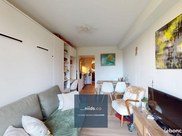 Studio 1 pièce 27 m²