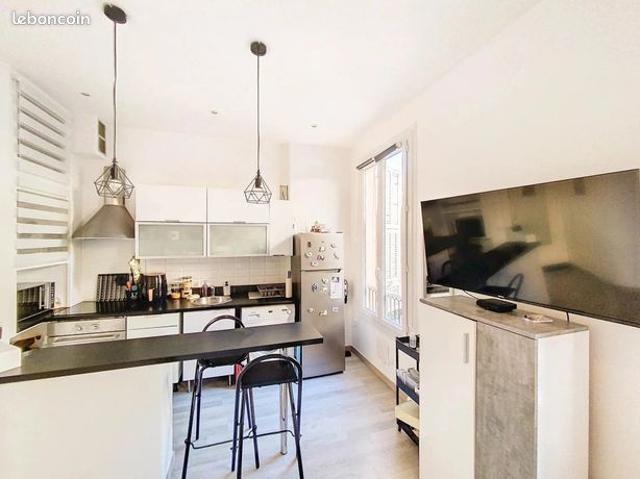 Studio 1 pièce 27 m²