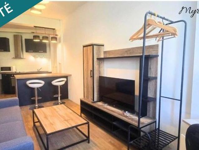 Studio 1 pièce 27 m²