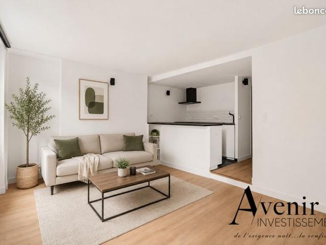 Studio 1 pièce 27 m²