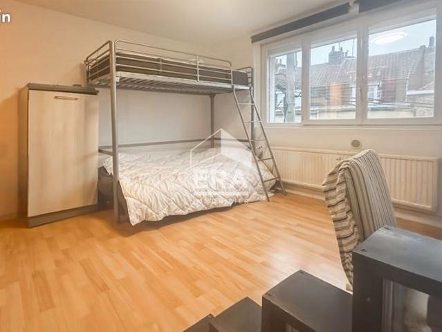 Studio 1 pièce 27 m²