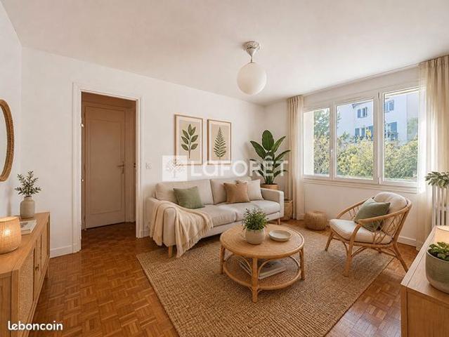 Studio 1 pièce 27 m²