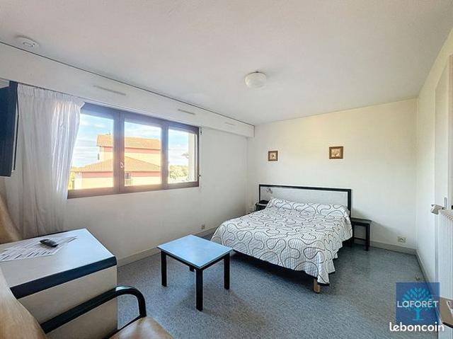Studio 1 pièce 27 m²