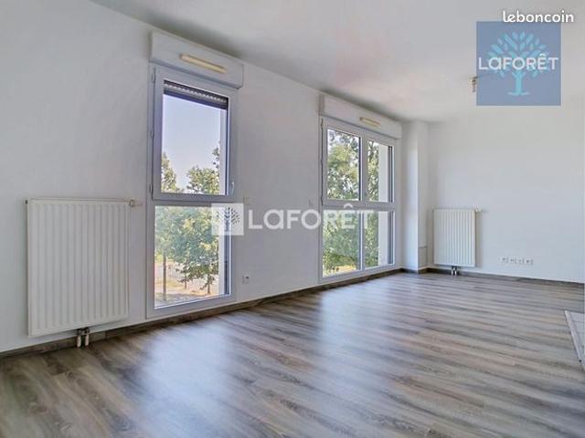 Studio 1 pièce 27 m²