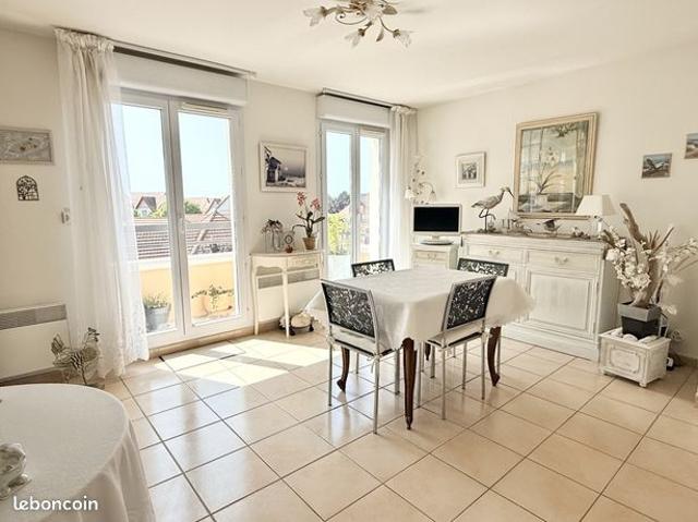 Studio 1 pièce 27 m²
