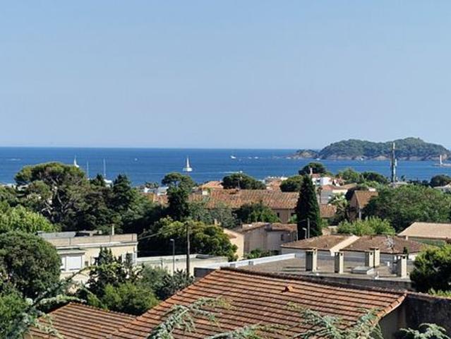 Studio 1 pièce 27 m²