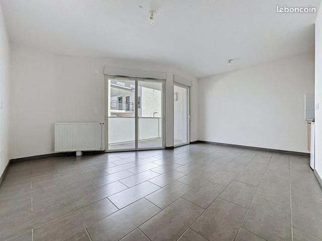 Studio 1 pièce 27 m²