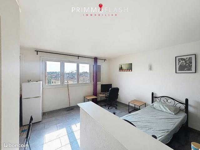 Studio 1 pièce 27 m²