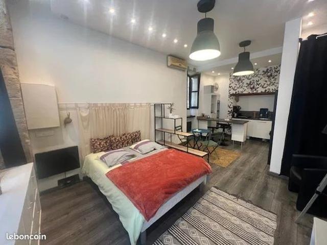 Studio 1 pièce 27 m²