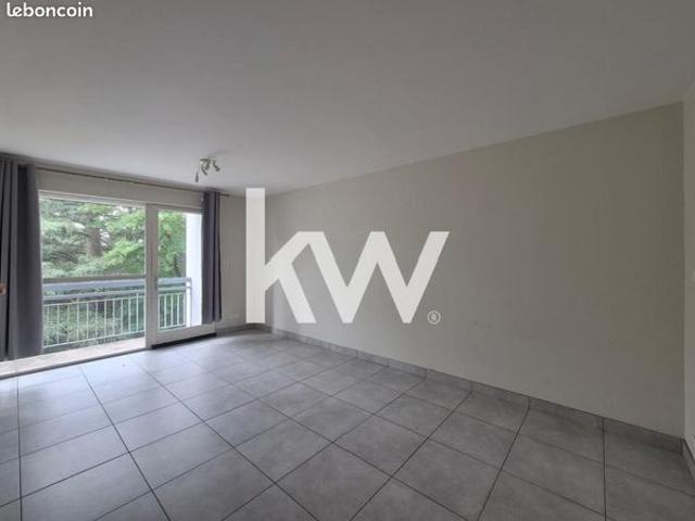 Studio 1 pièce 27 m²