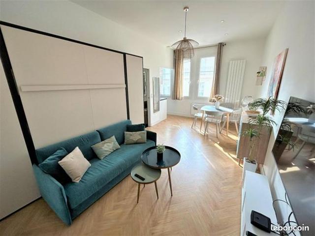 Studio 1 pièce 27 m²