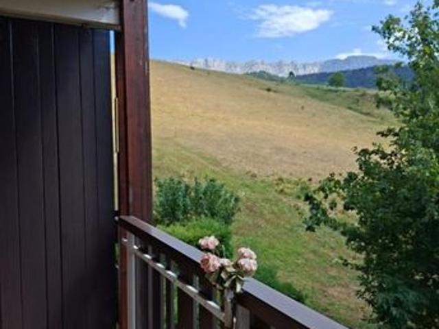 Studio 1 pièce 27 m²
