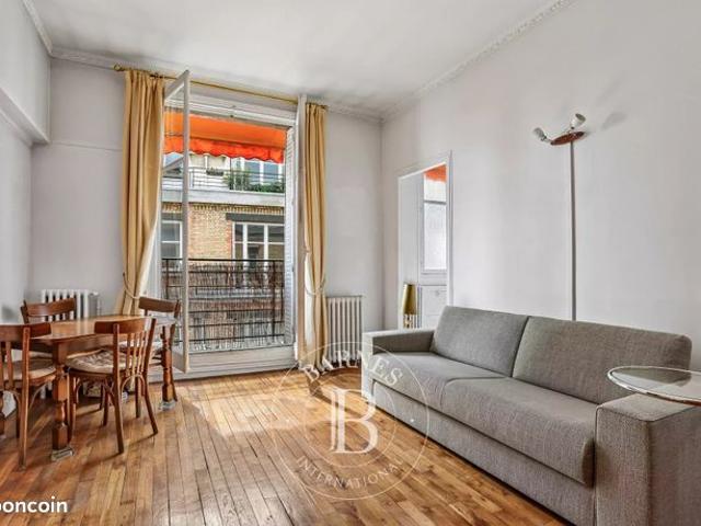 Studio 1 pièce 27 m²