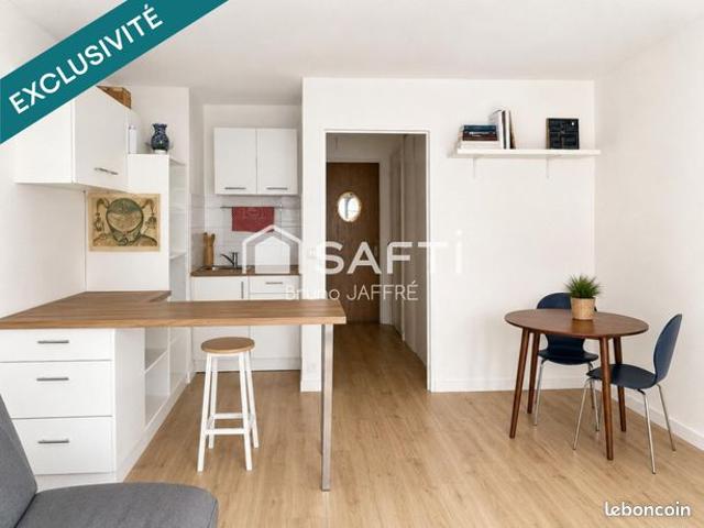 Studio 1 pièce 27 m²