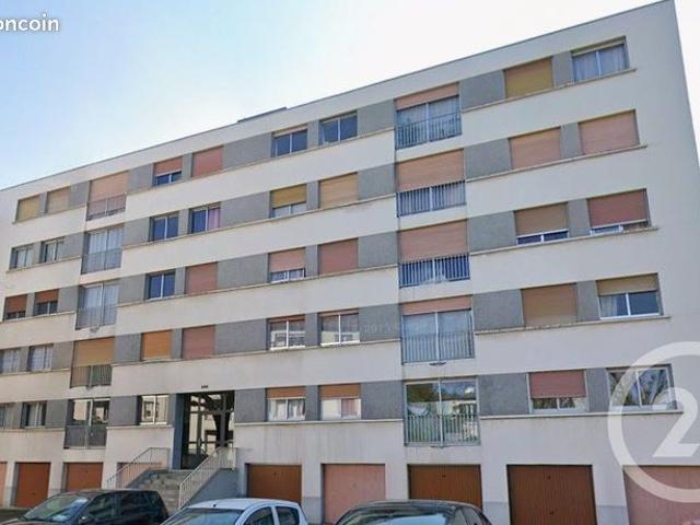 Studio 1 pièce 27 m²