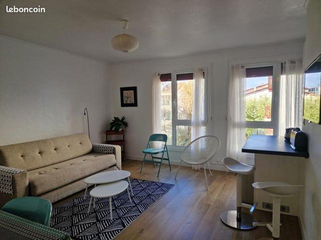 Studio 1 pièce 27 m²