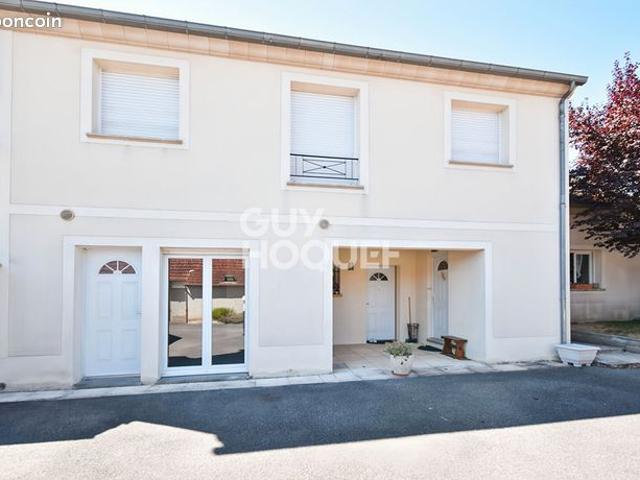 Studio 1 pièce 27 m²