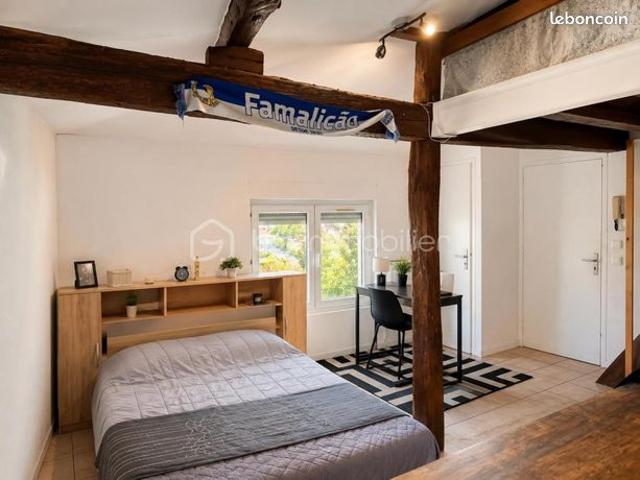 Studio 1 pièce 27 m²