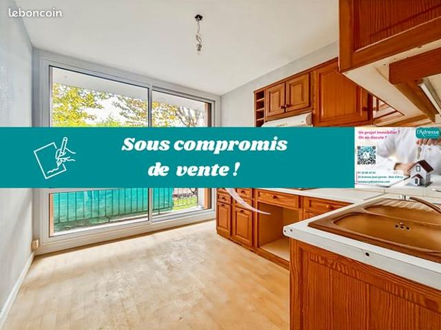 Studio 1 pièce 27 m²