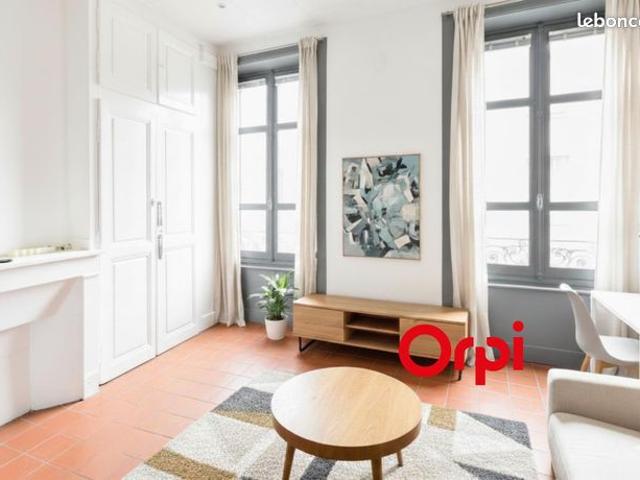 Studio 1 pièce 27 m²