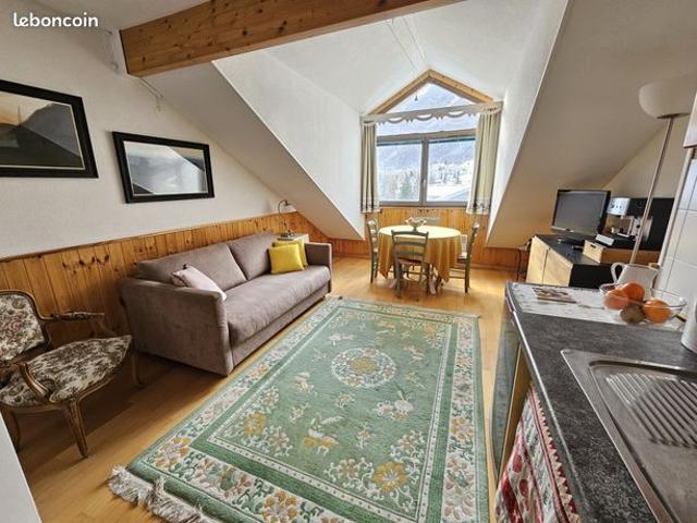 Studio 1 pièce 27 m²