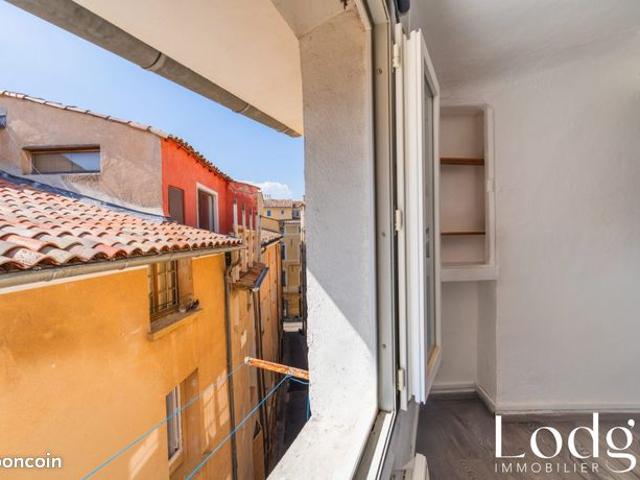 Studio 1 pièce 27 m²