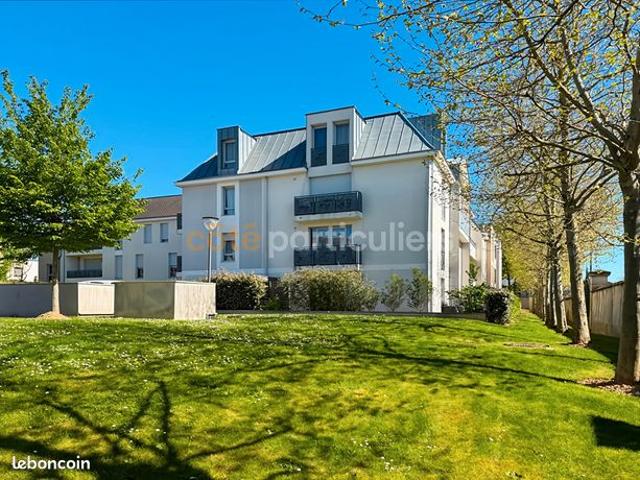 Studio 1 pièce 27 m²