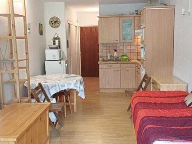 Studio 1 pièce 27 m²