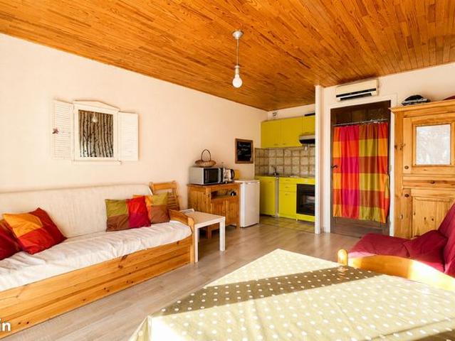 Studio 1 pièce 27 m²